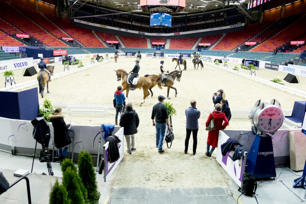 Dubious FEI approach at the starter field World Cup finals dressage –