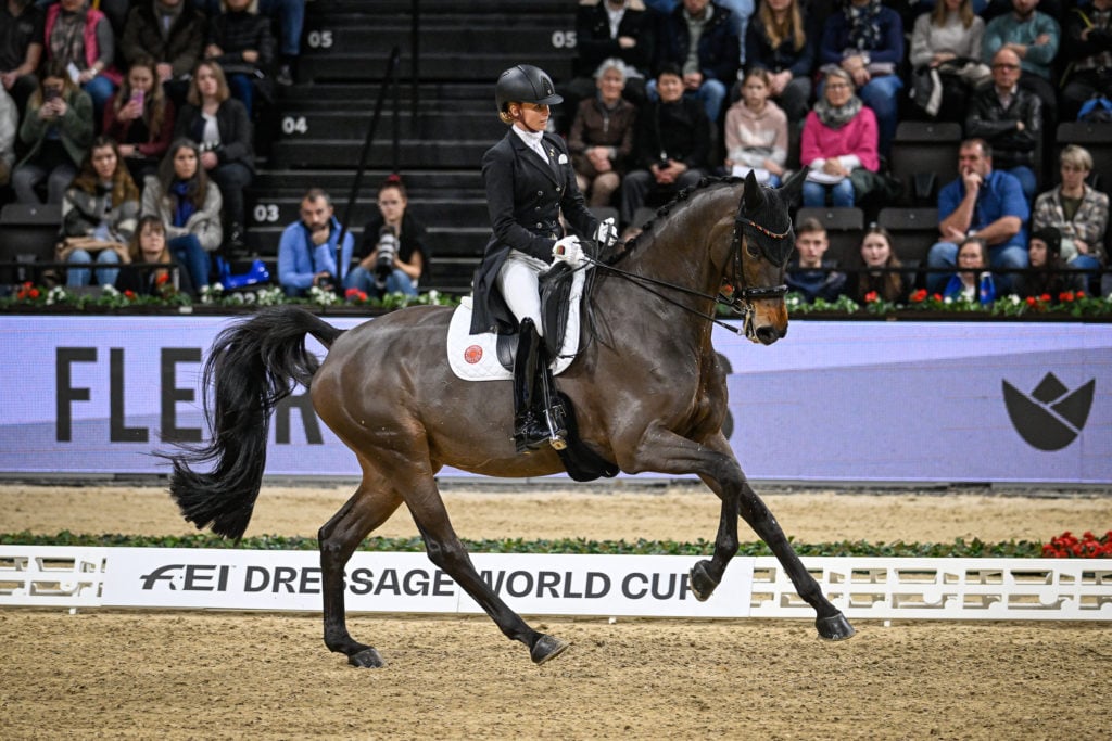 Baseler Dressurpremiere Mit Olympiasiegerinnen An Der Spitze